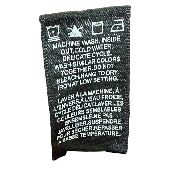 275 - RW & CO Blouse - 100% Viscose - Ties & Buttons - Picture 16 of 16